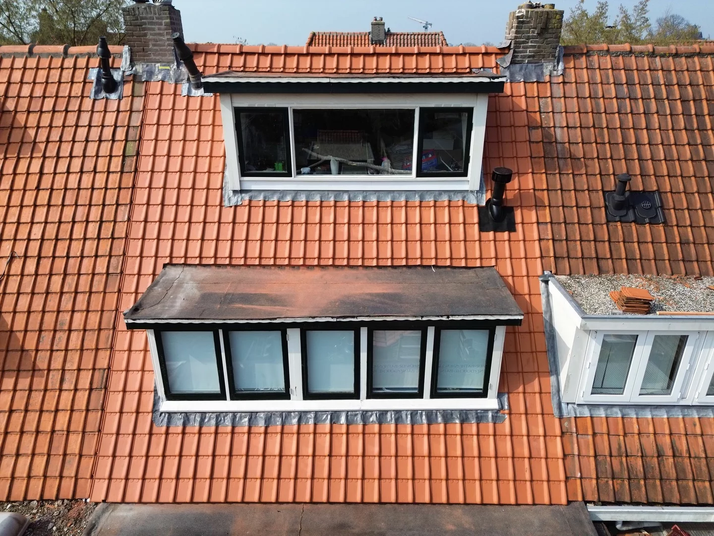 Nieuwe dakgoten installatie